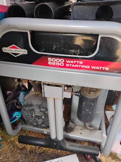 Briggs & Stratton 5000W Portable Generator