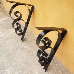 Heavy duty shells holders.