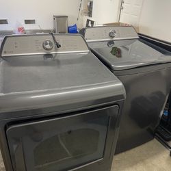  Washer/Dryer 