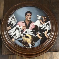 Elvis Presley collector plate