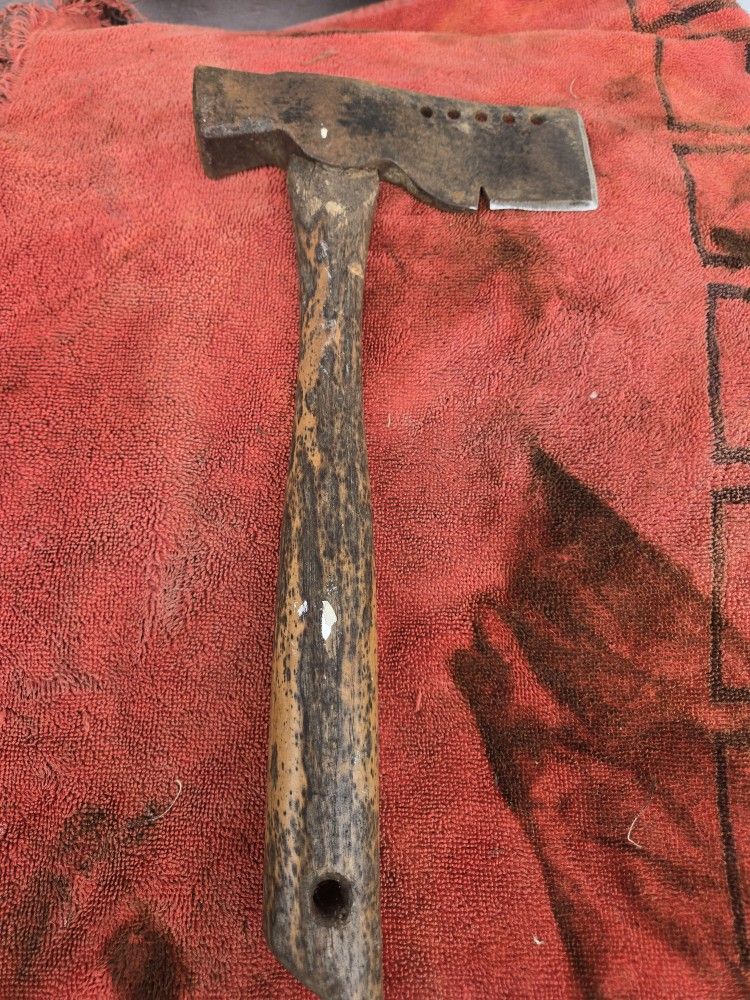 VINTAGE Stanley 59-136 Hand Axe