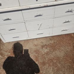 Great Quality Dresser