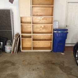 FREE!! PLEASE READ DETAILS !! All Wood Cabinets with unattached Doors