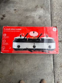 GE 3 Crock Slow Cooker with Individual Temperature Settings