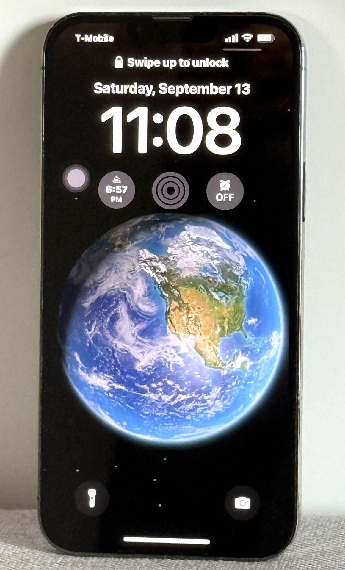 iPhone 13 Pro Max 1TB Unlocked 9.9/10 Condition
