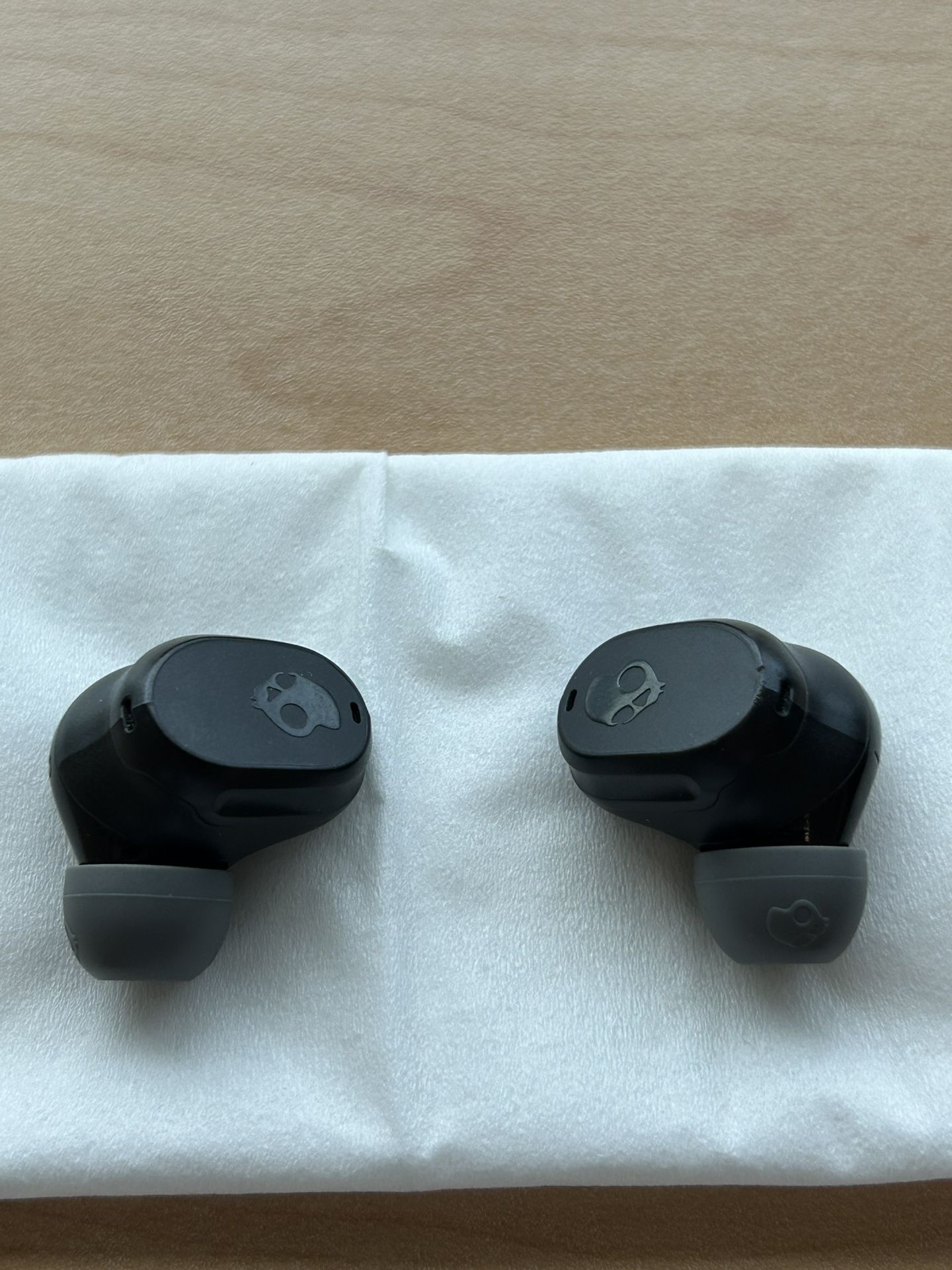 Earbuds Only Skullcandy Mod XT True Wireless Earbud Headphones with Microphone, True Black