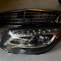 Mercedes S550 Headlight Drivers Side Used