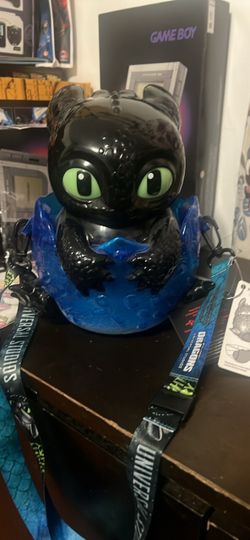 Universal Studios Toothless Popcorn Bucket