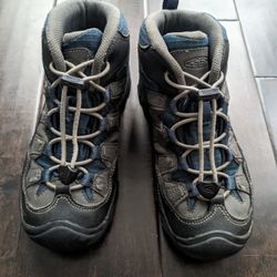 like-new kids' sz 1 Keen hiking boots