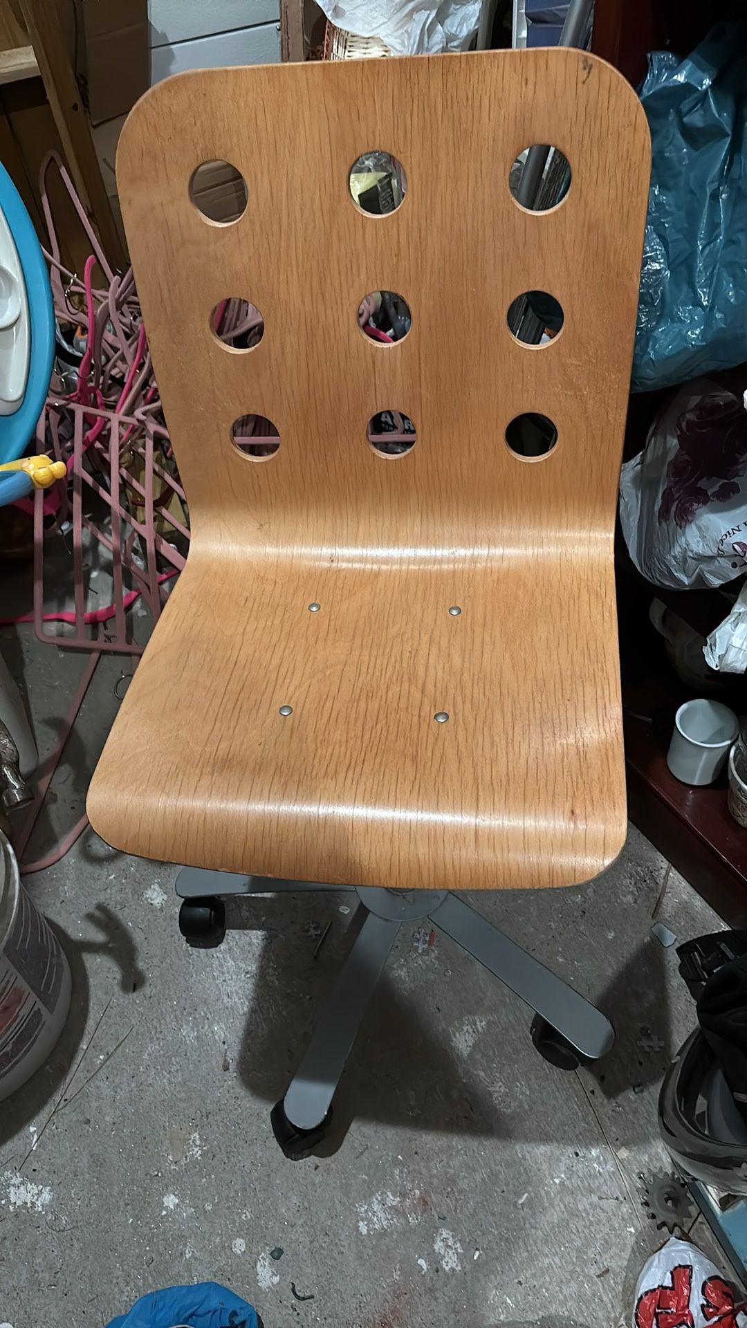 desk chair