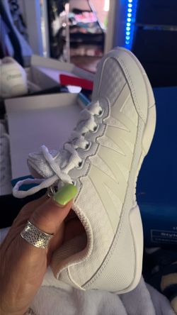 New in box 6 1/2 Cheer shoes
