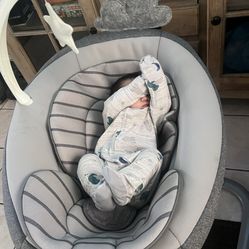 Graco Soothing Swing