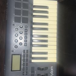 M-Audio Axiom 25 USB MIDI Keyboard Controller