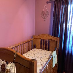 Simmons 1987 Vintage Solid Wood Standard Baby Crib