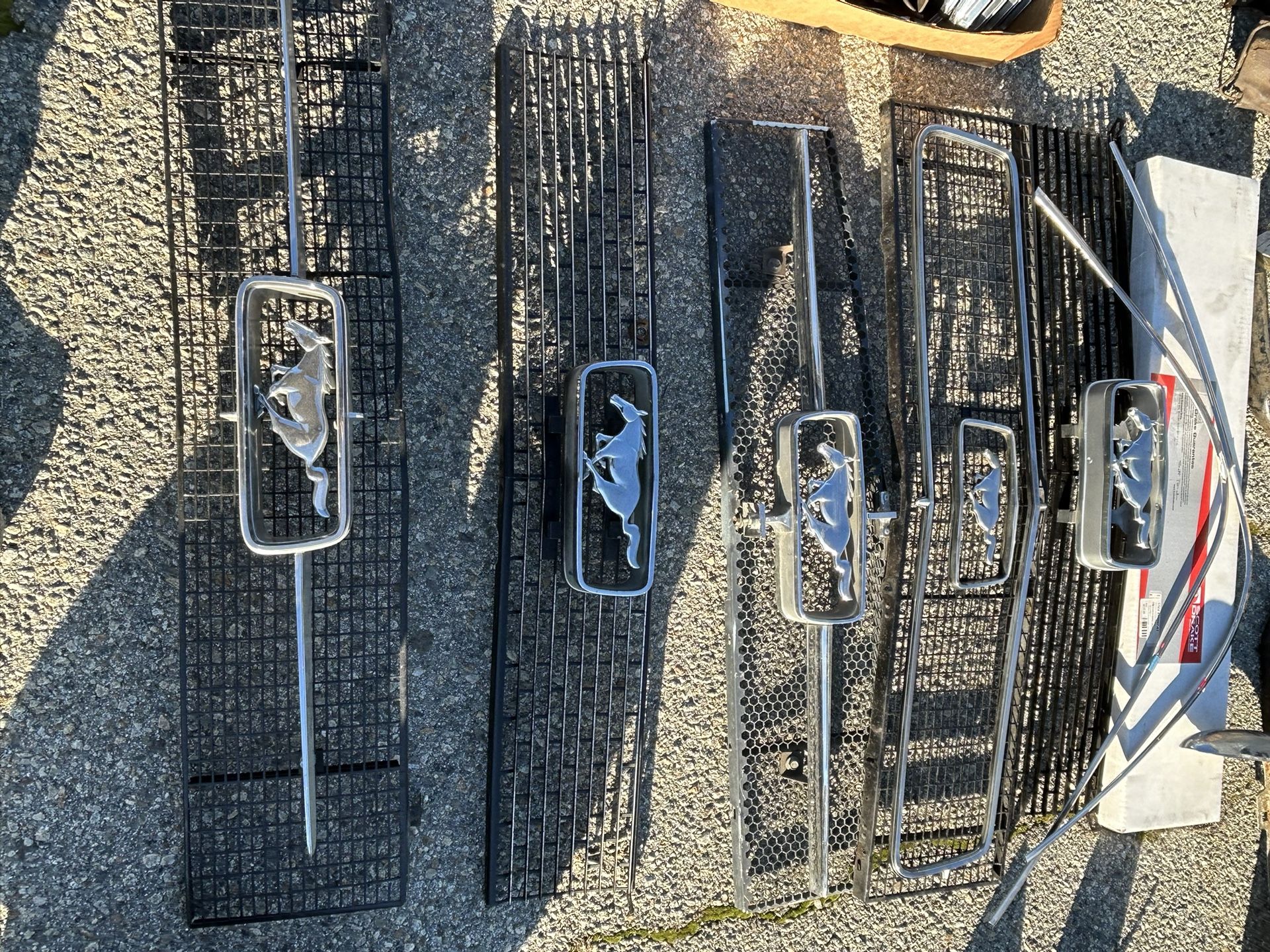 Ford Mustang Grills