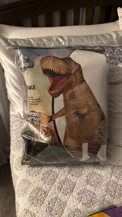 T-REX INFLATABLE