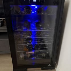 Element by Vinotemp 48-Bottle Wine Cellar (EL-48TS)