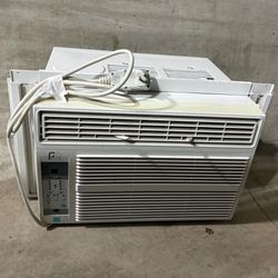AC Unit - Perfect Aire 4PAC6000