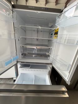 Hisense French Door Refrigerator new