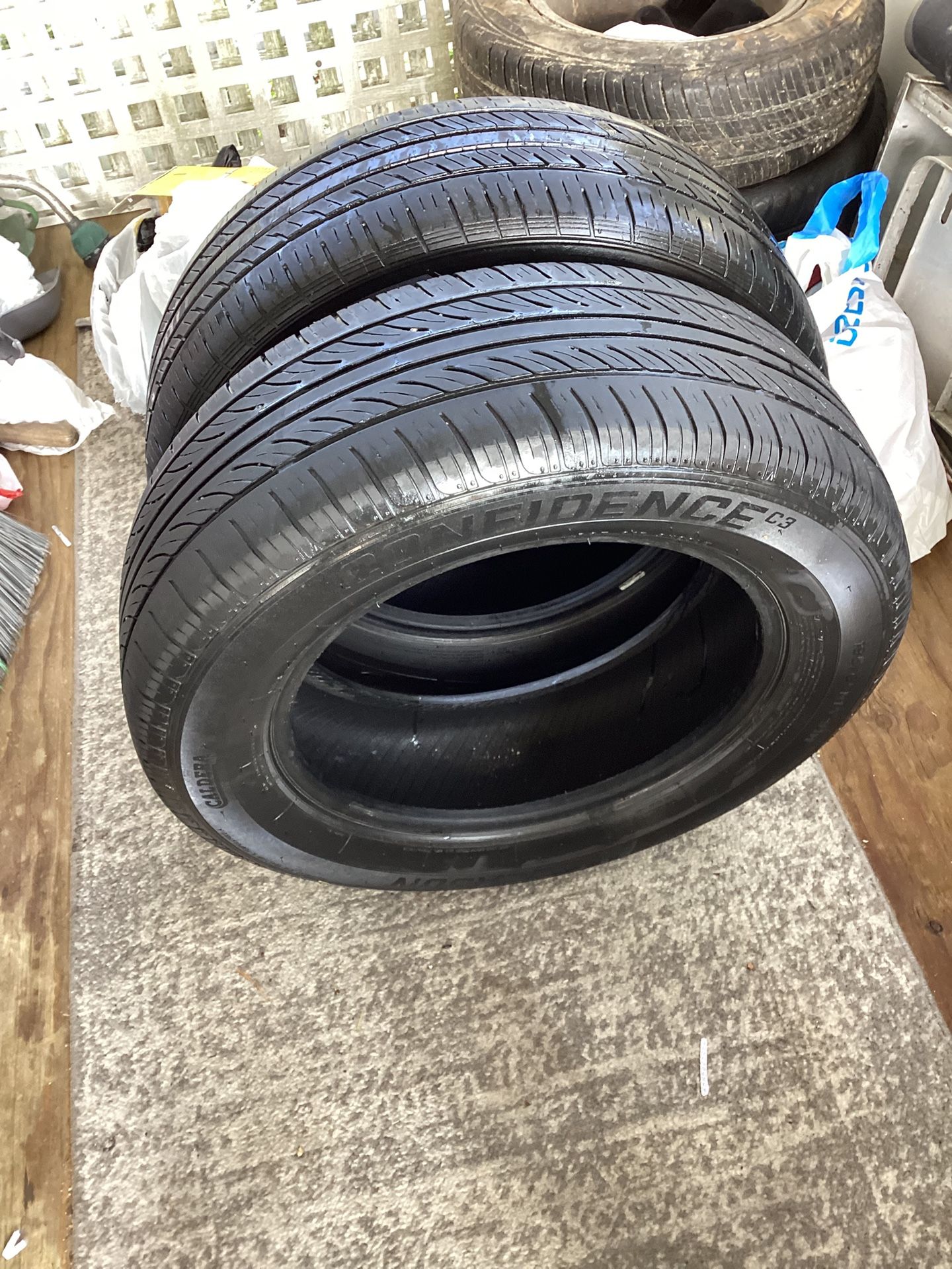195/65/R15. 91H. LAUFENN TIRE PAIR (2)