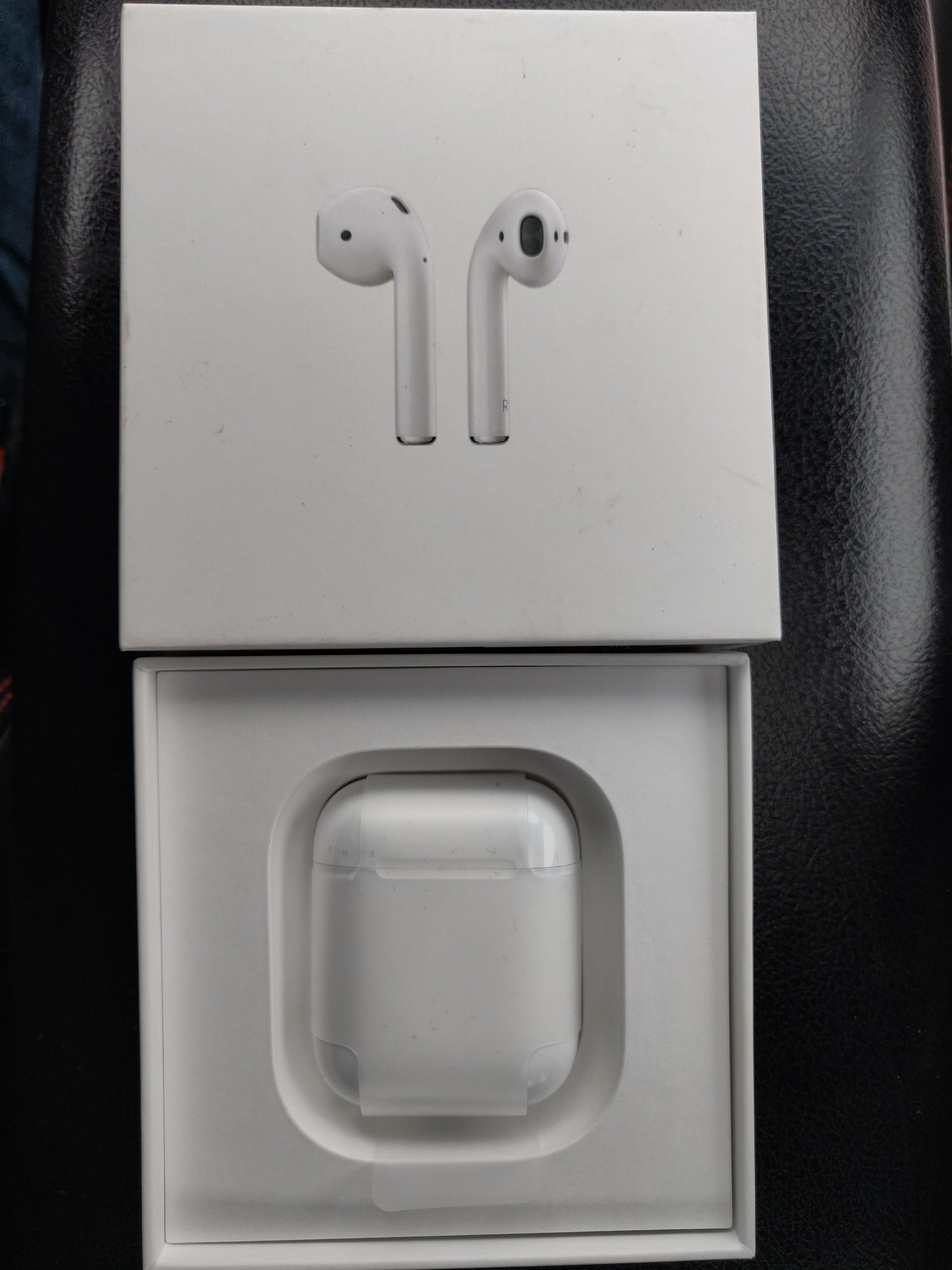 AirPods