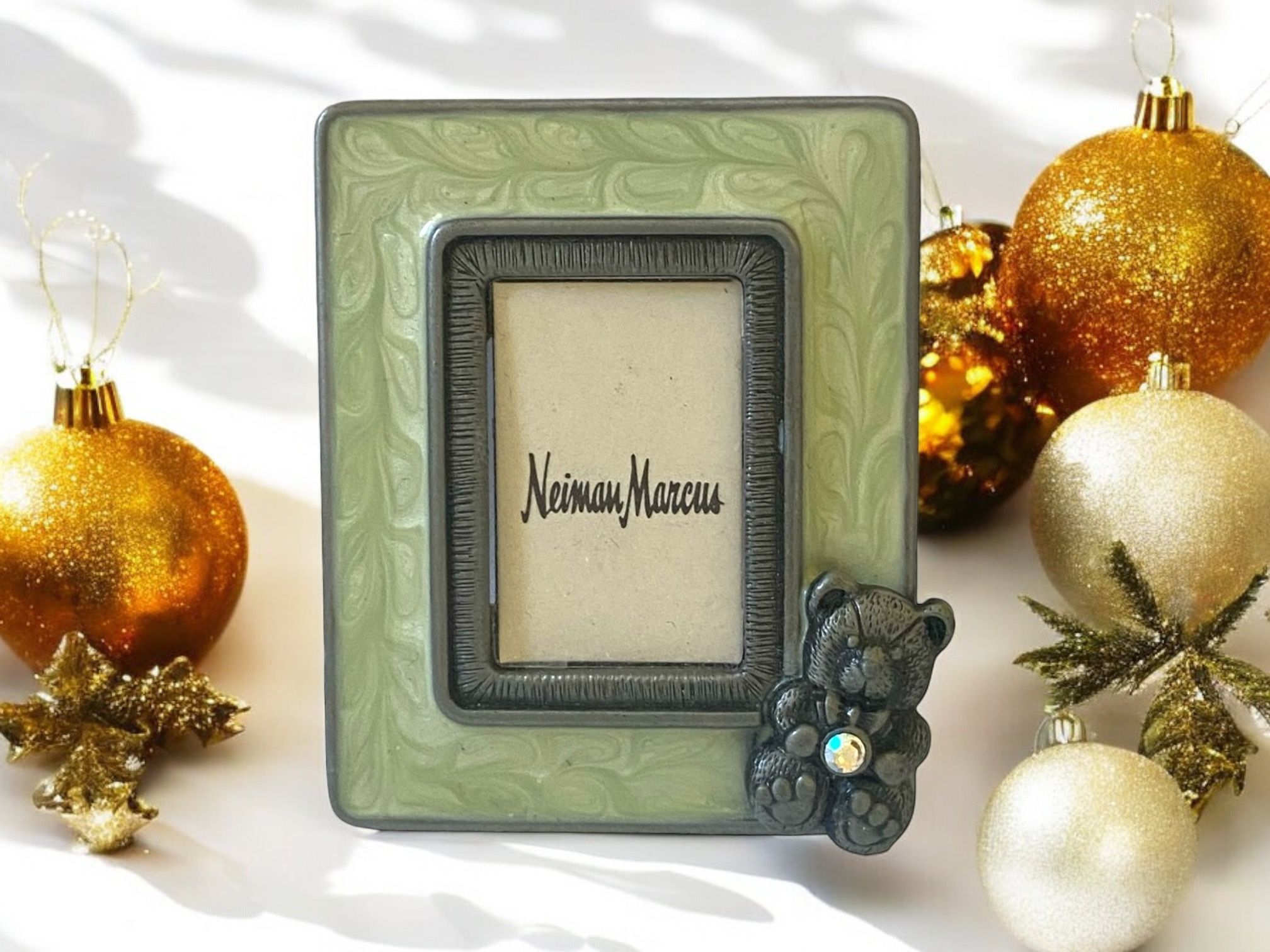 NEIMAN MARCUS JAY STRONGWATER MINI ENAMEL TEDDY BEAR CLIP-ON/EASEL PICTURE FRAME