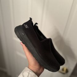 Sketchers Go Walk Goga Max Women’s 5.5 Slip On Sneakers Great Condition