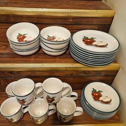 Mainstays home Apple themed 32 piece dinnerware set. Serving for eight people