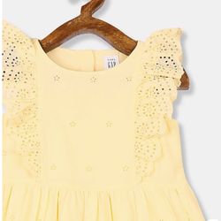 Gap Gir’s  Eyelet Ruffle Dress Size S EUC