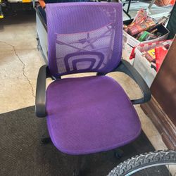  Yaheetech Office Desk Chair Computer Task Chair with Lumbar Support and Armrest