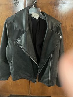 Women’s faux leather motorcycle jacket