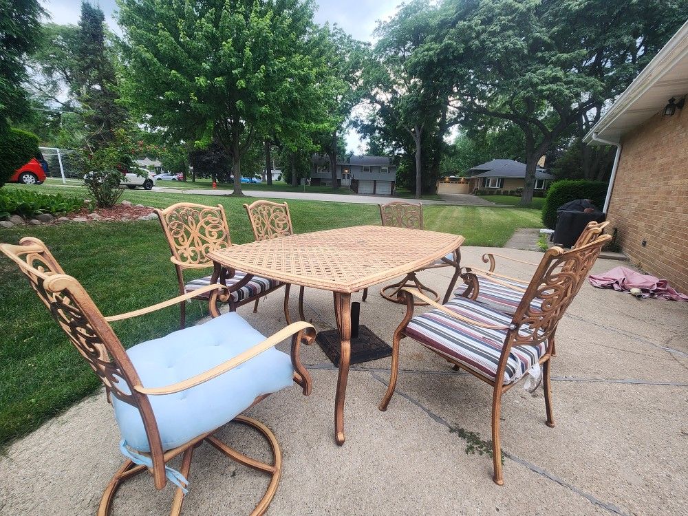 7-piece Wrought Iron Patio Furniture 
