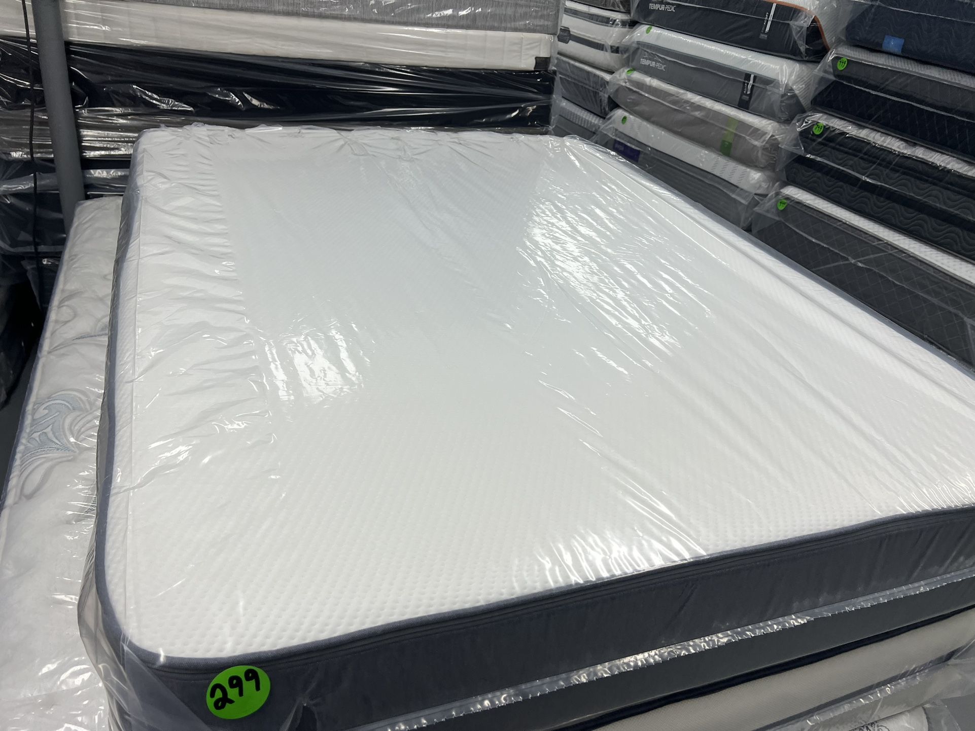 FULL SIZE CASPER MATTRESS & BOX SPRING BED SET