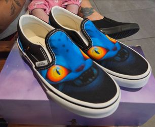 Vans girls size 1.5 - Derpy slip ons - K Pop Demon Hunters