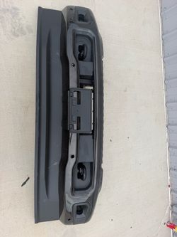 🔥 2023–2026 Ford F-250 / F-350 Super Duty Front Bumper 🔥  💰 $500  ✅ Darkened Bronze ✅ Complete with brackets ✅ Ready to install  Fits 2023–2026 For