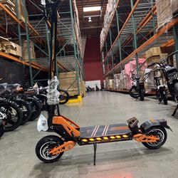 Dual-motor high-speed electric scooter