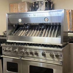 Viking 48”Wide Gas Range Stove And Viking 48”Wide Range Hood Set 