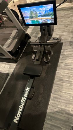 NordicTrack Rower - like new - BRAND NEW SCREEN
