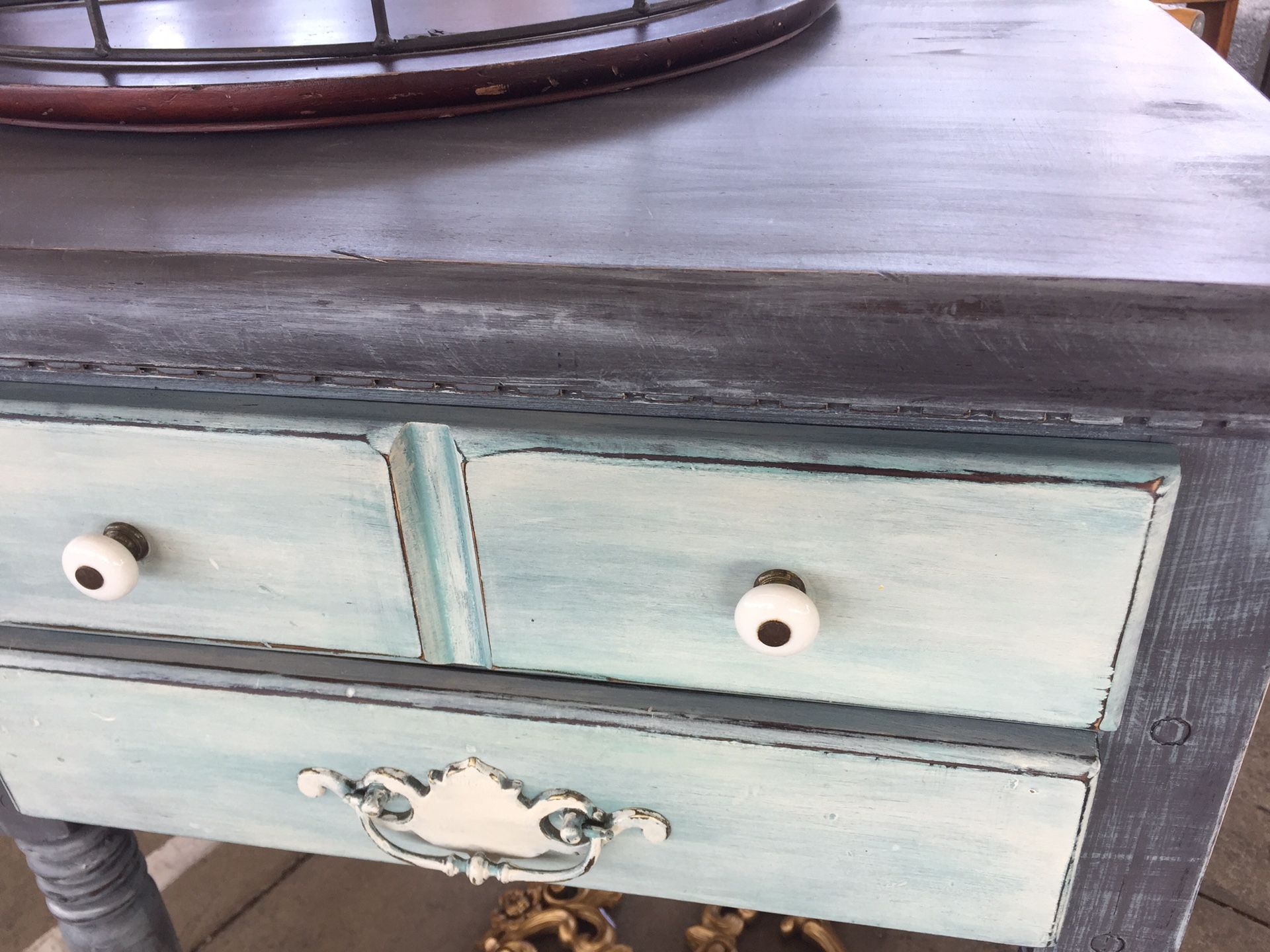 Vintage wood side table/nightstand/ tv console