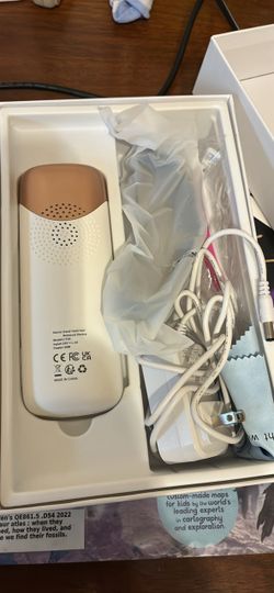 IPL Handheld Hair Removal Device