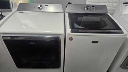 Great working super capacity maytag washer and dryer set