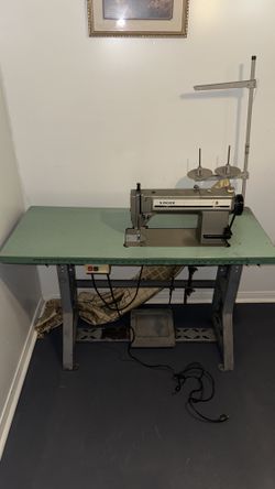 SINGER Sewing Machine