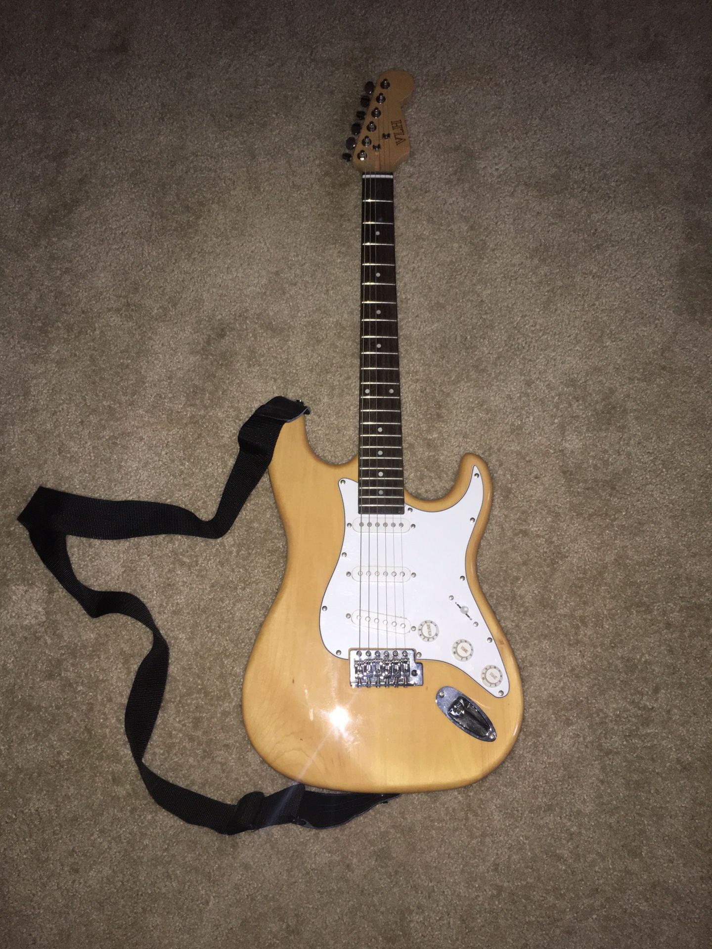 VLH Electric Guitar with strap and bag