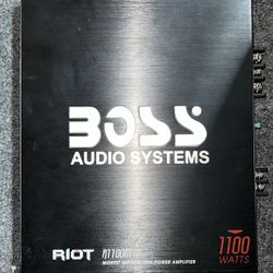 BOSS Audio Subwoofer Amplifier