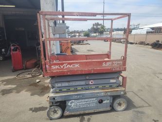 Skyjack SJIII 3219 Scissor Lift