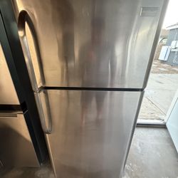 Frigidaire Fridge 