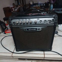 Spider 3 15.   15 Watt/8 Inch Guitar Amp