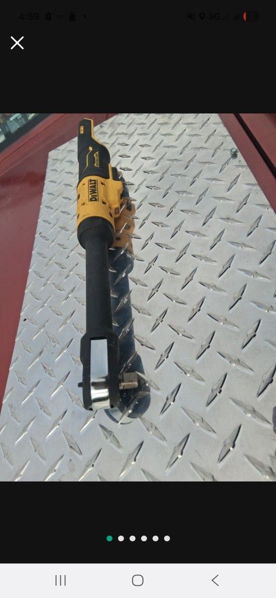 Dewalt 12v Extreme Sub-compact 3/8 Drive Ratchet 