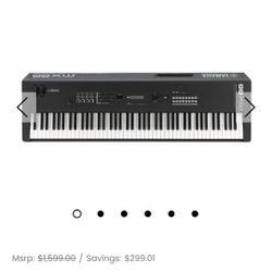 Yamaha Weighted Piano Keyboard Synthesizer 