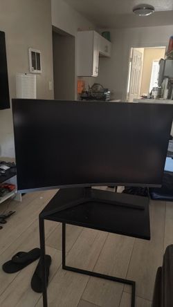 Samsung 32” FHD Monitor